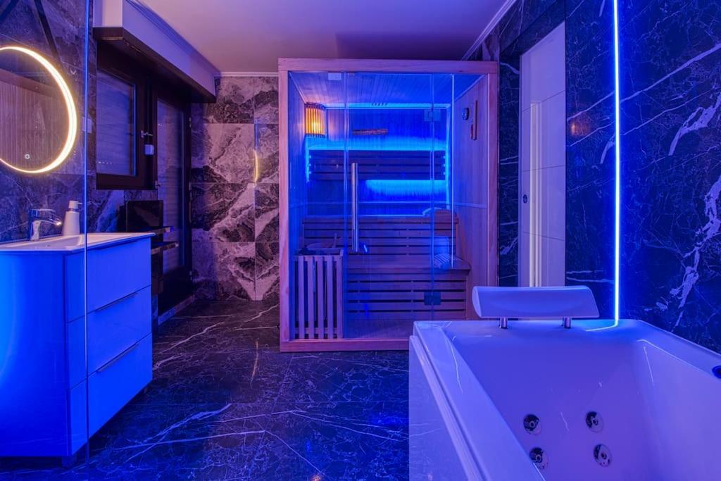 Appart Hotel Avec Sauna, Jacuzzi, Straßburg Exterior foto